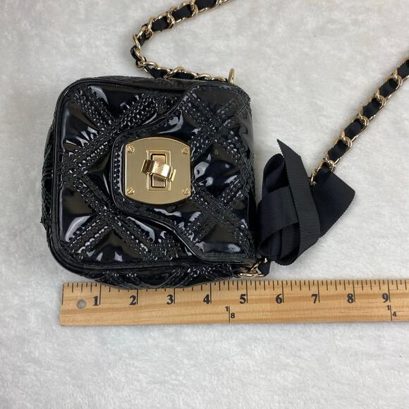 Talbots Black Quilted Leather Crossbody Bag Gold Chain Strap Bow Patent Finish - Picture 6 of 9